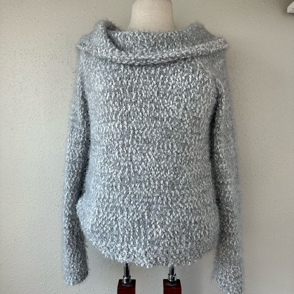NWT Freshman Women’s Sweater